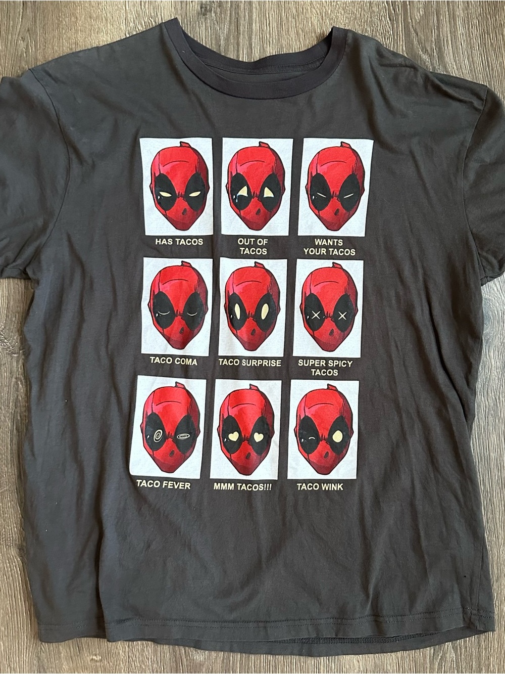 Deadpool Taco Tee Size Large
